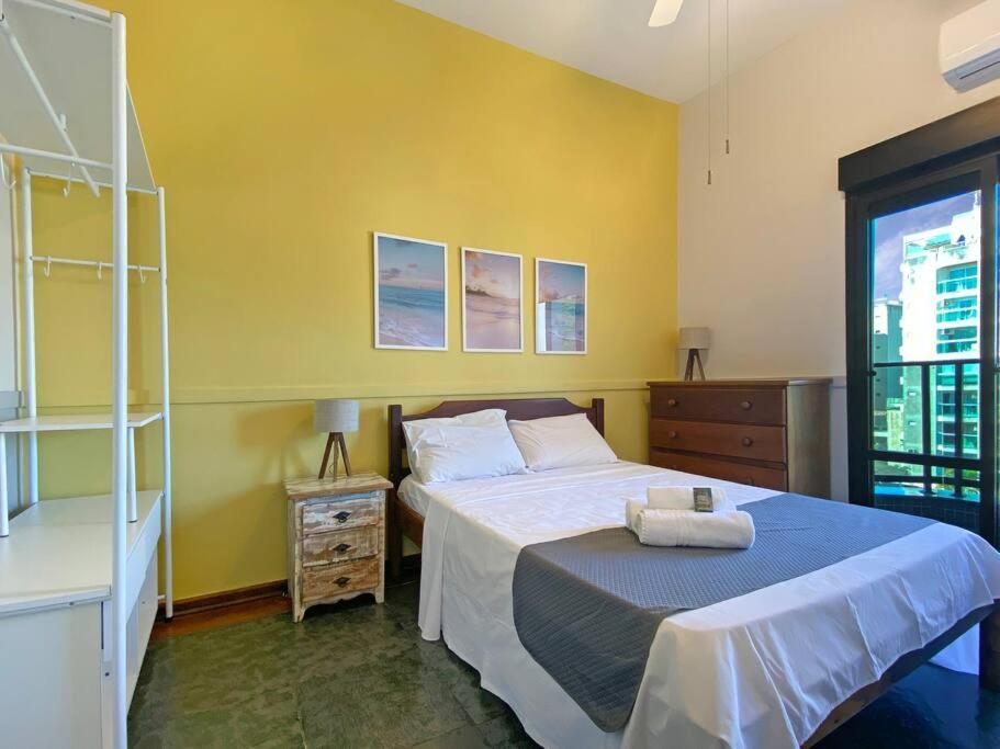 Balcony Barbecue Swimming Pool 4 Bdrm Ac Leilighet Guarujá Eksteriør bilde